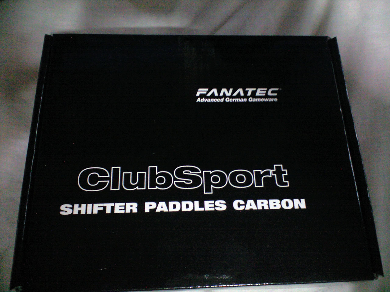 Fanatec ClubSport Shifter Paddles　CARBON パッケージ 写真